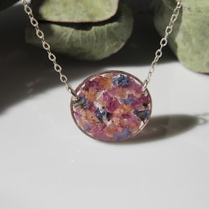 Bouquet preservation necklace, bridal bouquet necklace, funeral flower preservation, flower memorial necklace, wedding flower preservation.