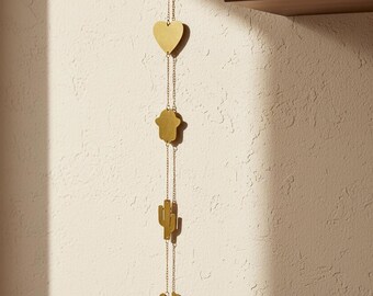 Guirnalda decorativa de latón KOOS Camel – Decoración de pared bohemia hecha a mano – Decoración artesanal dorada