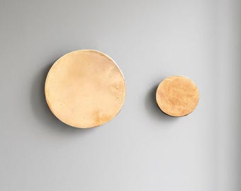 Gancho de pared de latón artesanal – Gancho decorativo hecho a mano en Marruecos – Dos tamaños