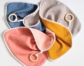Pom pom muslin comforter with wooden ring - baby lovey - comfort blanket