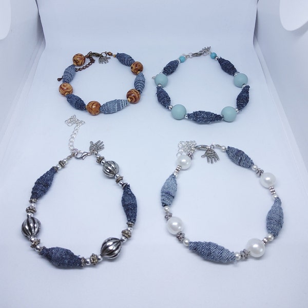 Bracelet, bracelet fait main, bracelet perlé, perles en denim, bracelet unique, denim recyclé, bracelet bleu,