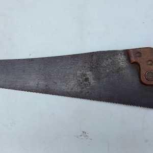 Vintage panel saw nice used condition could either use it or use it for display good for TV advertising film A shop window dressing