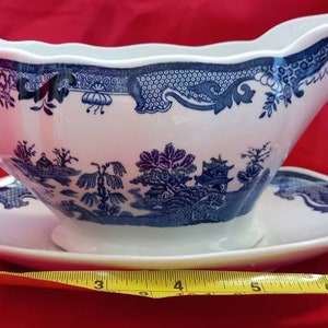 Masons Willow gravy boat and plate.