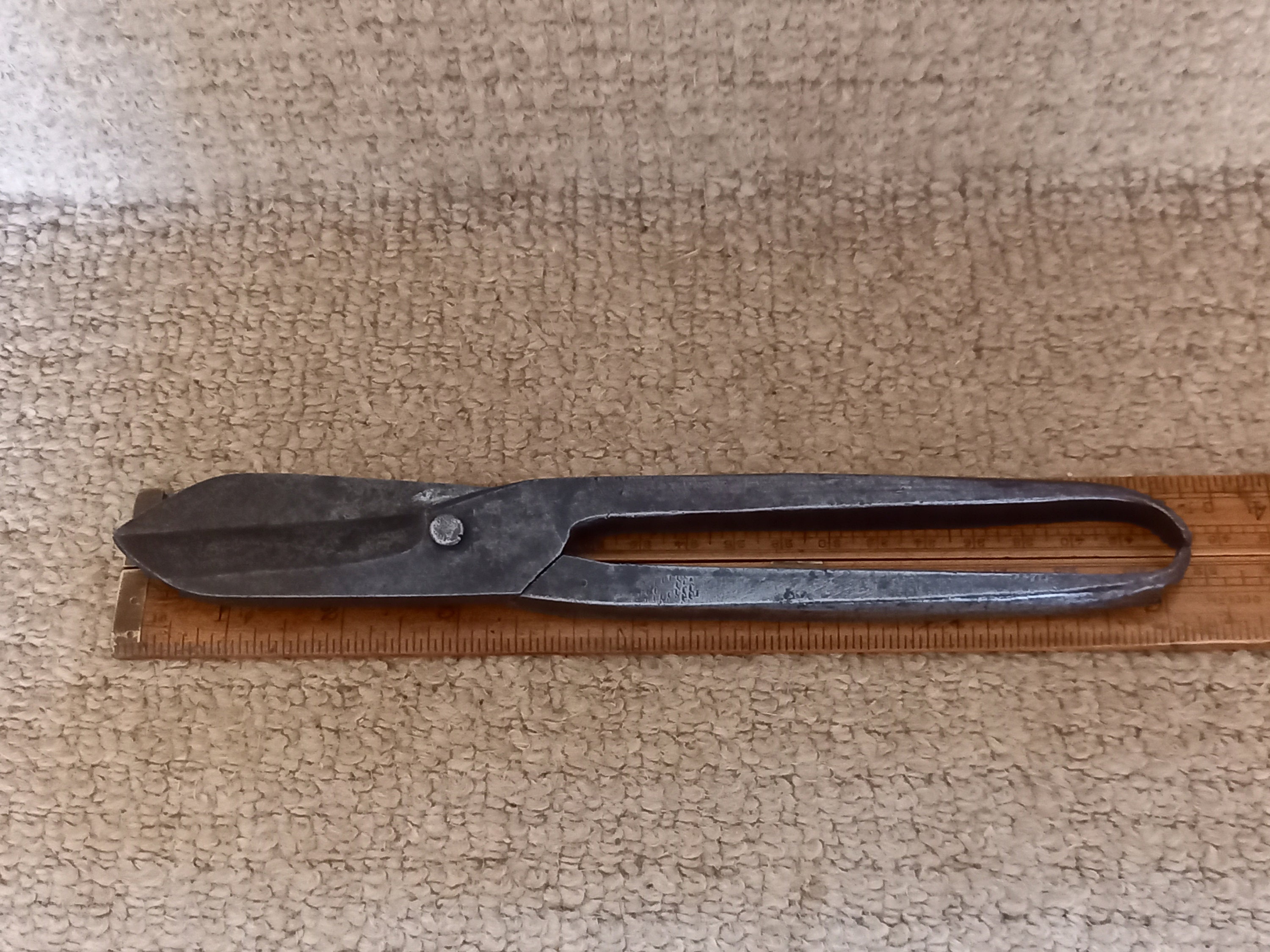 Antique tin snips discount