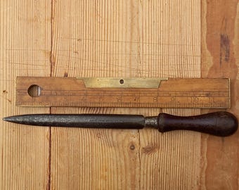 Vintage Moore & Wright Sheffield Tool with Curved Blade