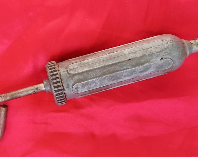 Vintage Grease Gun for Classic Car. Vintage TECALEMIT Grease Gun for