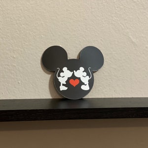 Mickey and Minnie Love Magnet 30 mil