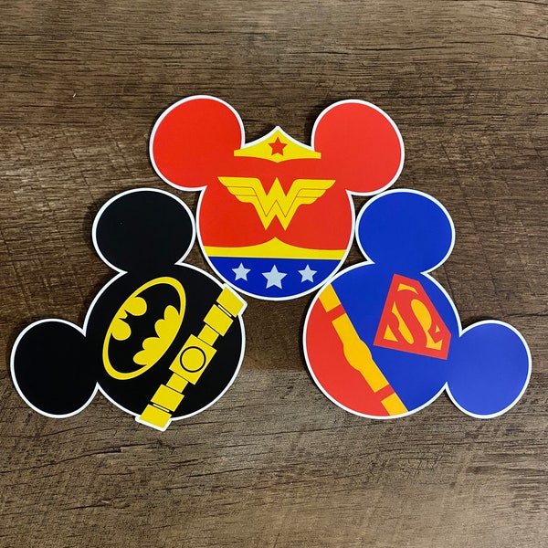 Disney Superhero 30 mil Magnets Batman Wonder Woman Superman