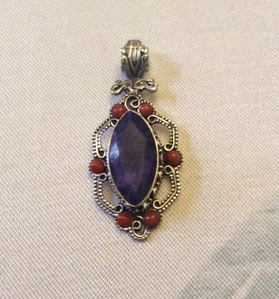 MARQUISE SAPPHIRE CORAL Sterling carved Pendentif… - image 4