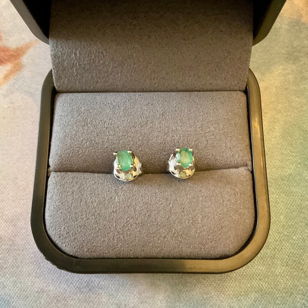 GENUINE EMERALD  White Gold/STERLING Solitaire Vintage Earrings- Art deco  jewelry- natural Green Emerald- Design- from France