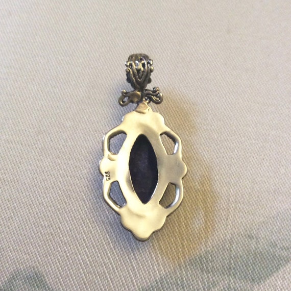 MARQUISE SAPPHIRE CORAL Sterling carved Pendentif… - image 6