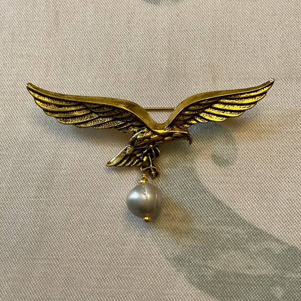 Genuino PEARL Impresionante broche vintage- Diseño tallado- Pájaro- Perla natural- Esmalte- Broche chapado en oro - Vintage de Francia