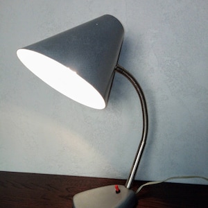 Vintage desk lamp, table lamp, Night lamp, Reading lamp, gray aluminum shade lamp, Lamp brass gooseneck, Bedroom lighting, Old night light