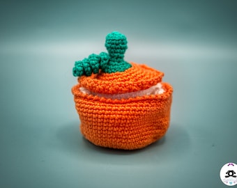 Mini Reversible Ghost Pumpkin in cotton thread