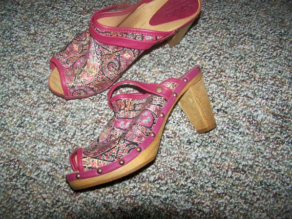vintage ladies wooden paisley clogs