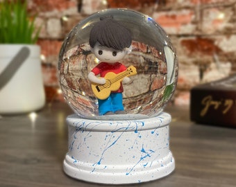 Guitar Serenade Snow Globe - 2 different Models