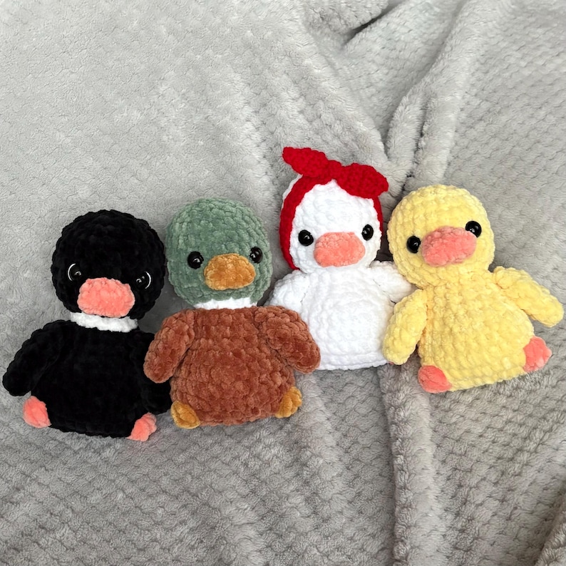 Crochet duck plushies in yellow, Mallard, black and white, crochet stuffed animals, safe eye option zdjęcie 3
