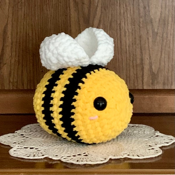 Made to order, Bee plush, big crochet  bee plushie, kaytedids bee, chunky bumblebee, graduation gift, stuffed animal, kids gift