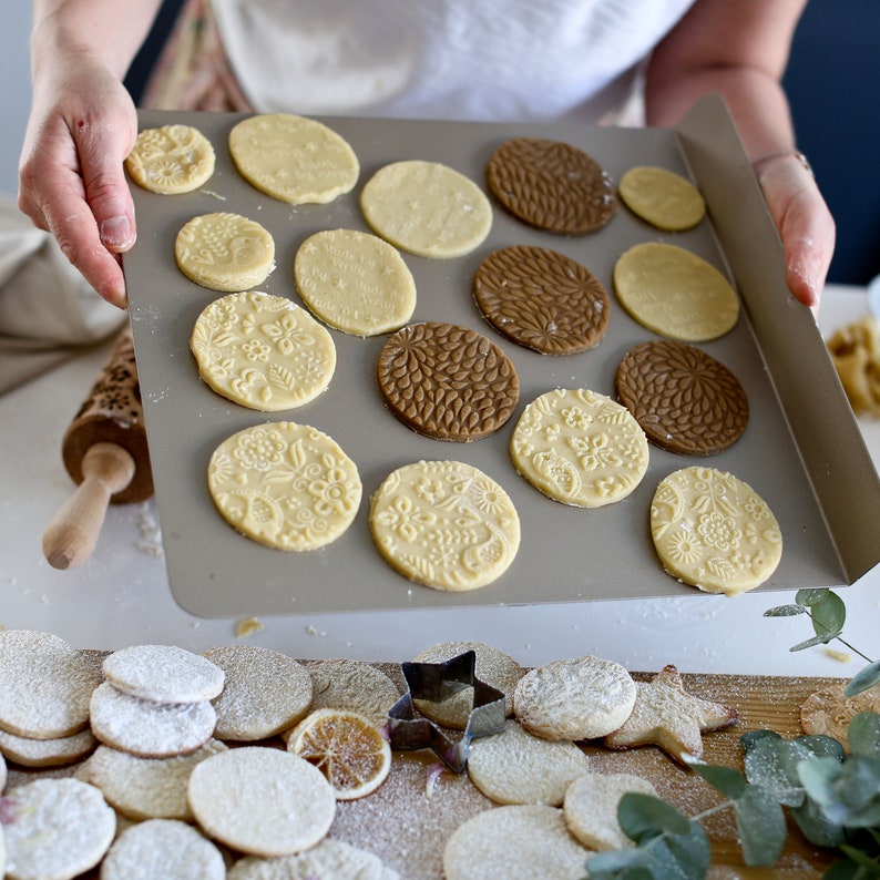 Folk Pattern Embossing Rolling Pin image 3