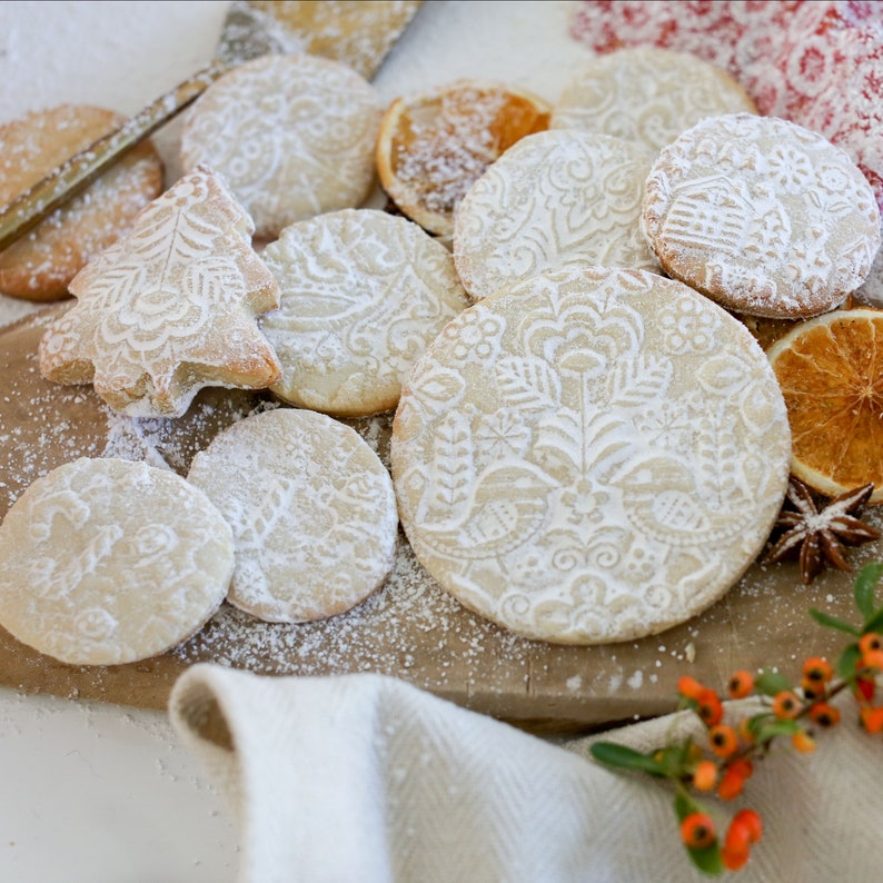 Dogs In Christmas Jumpers Embossing Rolling Pin image 3