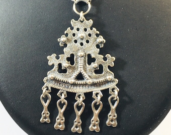 Finland製 カレワラ ペンダント ネックレス925 カレヴァラ コル、シルバー ペンダント「カルクン パルヴィアスタ