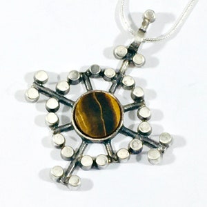 Jorma Laine, pendentif moderniste en argent, Kultateollisuus Ky, Finlande 1973