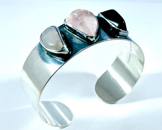 A set of sterling silver necklace and bracelet Halikko treasure