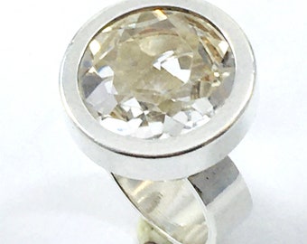 Elis Kauppi, Modernist Silver Ring with Rock Crystal, Kupittaan Kulta, Finland
