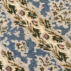Arts & Crafts by William Morris Rug | 4&#39;2&quot; x 3&#39;2&quot; | Home Decor | Wool Area Rug