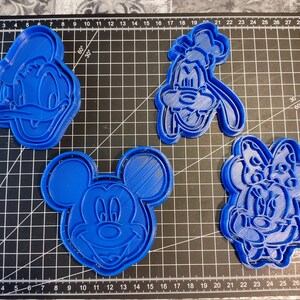 cookie cutter Topolino, Minnie, Pippo e Paperino,  personaggi formina per biscotti