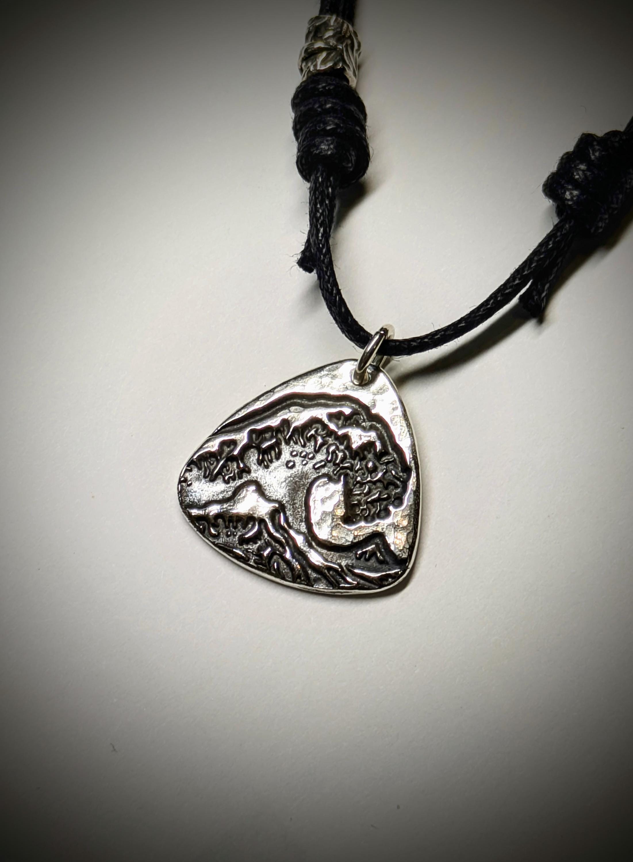 Great Wave Necklace - Etsy