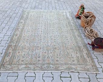 Vintage Anatolian Oushak Rug, Hand-Knotted Wool Rug (5.6x8.7 ft)