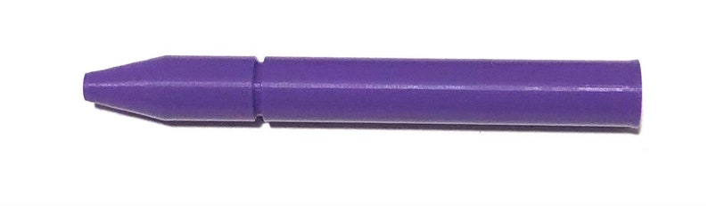 Pu&ograve; includere: Uno strumento di plastica viola appuntito con una punta arrotondata.