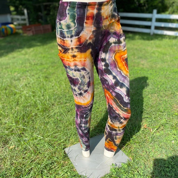 Tie Dye Leggings with Pockets Size S-3X | Tie Dye Leggings | Boho Clothes | Hippie Clothing | Hand Dyed Tie Dye Clothing