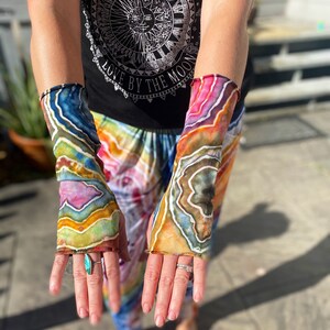 Tie Dye Wrist Warmers | Tie Dye Accessories | Fingerless Mitts | Hippie Clothing | Boho Accessories | Hippie Clothing | Fingerless gloves