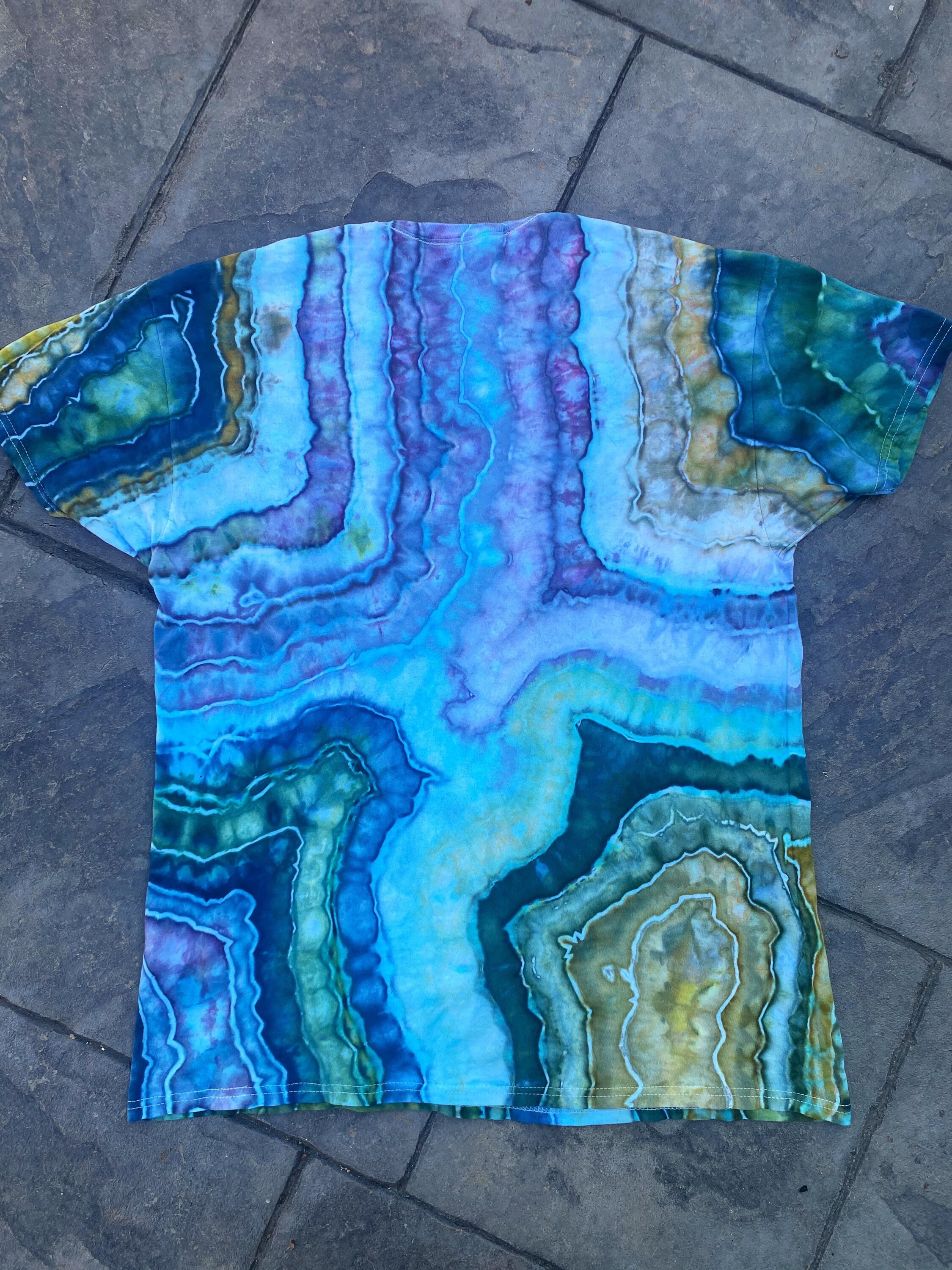 hippie tie dye shirt