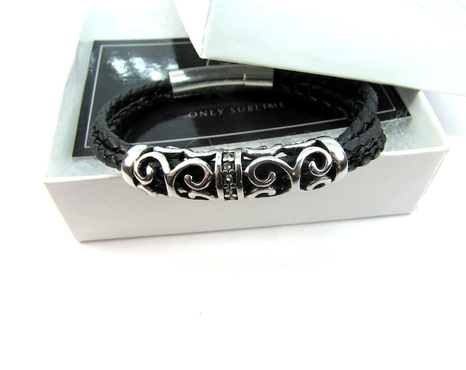 Genuine Leather Magnetic Clasp Women's Bracelet (Stainless Steel)
