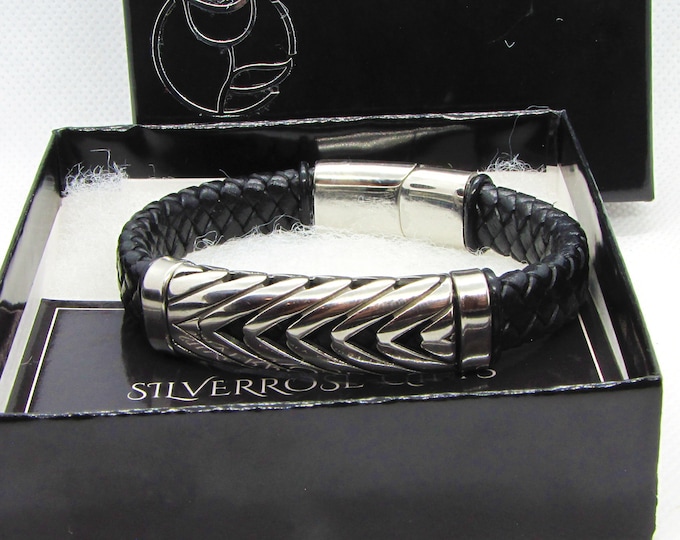 Genuine leather bracelet with stainless steel magnetic clasps.