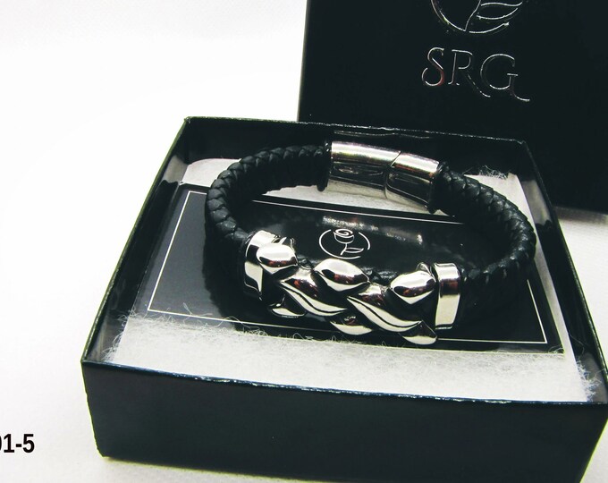 Genuine leather bracelet with stainless steel magnetic clasps and stainless slide