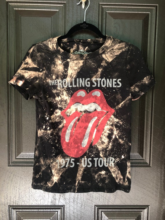 Black tongue band deals merch