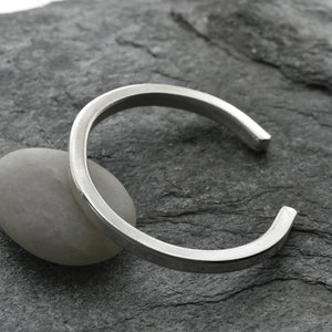 Volledige één troy ounce puur zilveren manchet, 1toz massieve armband handgemaakt door Moustache Metal Works,