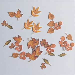 33 small golden leaf die cuts, small autumnleaves, 3 sets of 11 fall leaves