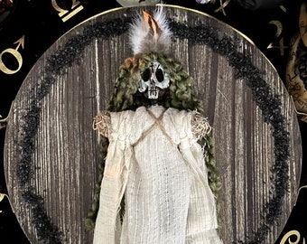 Voodoo Doll - White Poppet, great stand-in for other colours, Juju Doll, Skull Doll, Horror Doll, New Orleans Voodoo