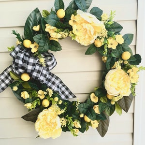 Lemon Farmhouse Large Wreath