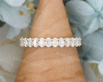 Anillo de bodas de moissanita de corte ovalado Anillo de bodas de oro amarillo Anillo apilable de media eternidad único vintage Anillo de aniversario de promesa a juego