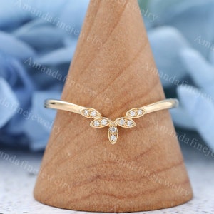 Curved wedding band Vintage Yellow gold wedding band women Unique Antique Leaf Matching Stacking ring Bridal Promise Anniversary gift