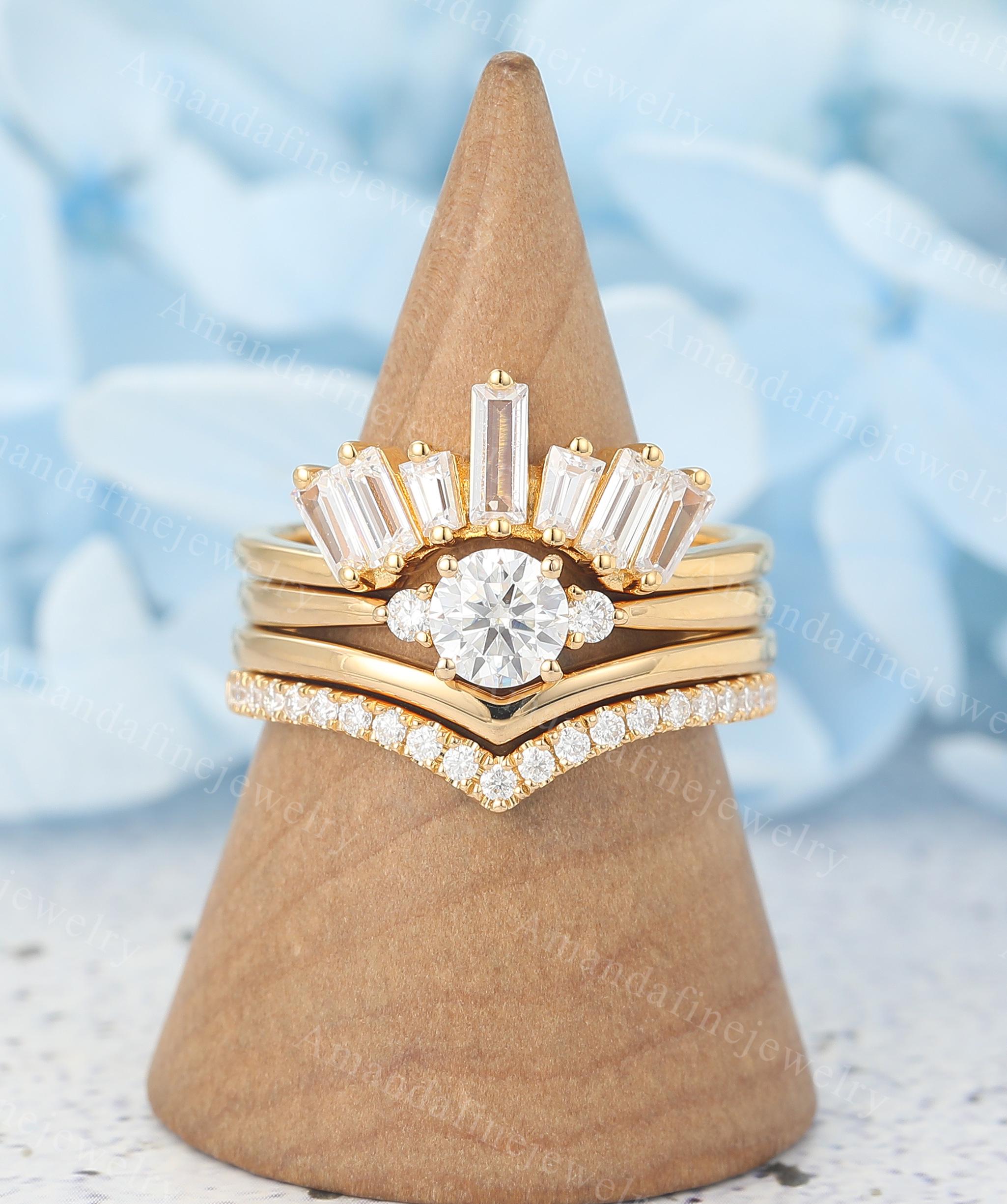 Einzigartige Moissanite Verlobungsring Set Vintage Gelb Gold Ring Set Ring Baguette CZ Braut Ring Versprechen Ring Jubiläumsgeschenk