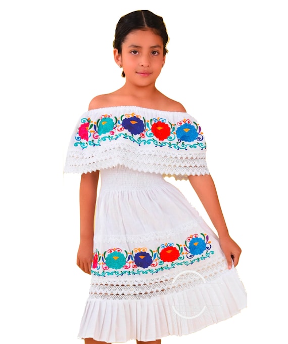 Vestido Tradicional Mexicano con Flores Bordado para Nina/Vestido