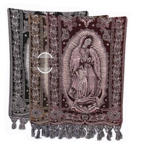Rebozo Mexican con imagen de  la Virgen de Guadalupe  Mexican shawl with image of Virgen Mary