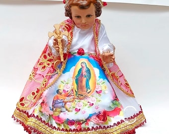 Trajecito de Virgen de Guadalupe Fino para Niño Dios con accesorios Incluidos, Ropon Guadalupano/Baby Jesus Outfit